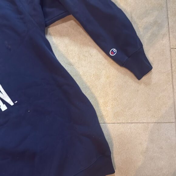 Champion Navy Blue Cal State Fullerton Crewneck Sweater - Size Mens XL Vintage - Picture 2 of 4